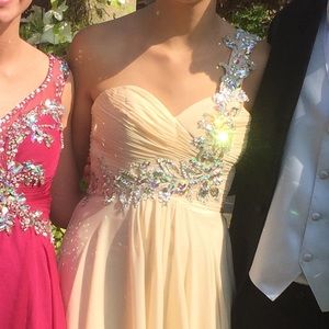 Great deal Beautiful Prom Dress